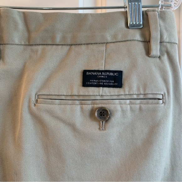 Banana Republic Aiden Chino Khaki Beige Rapid Movement Preppy Size 32x34 - Picture 8 of 11